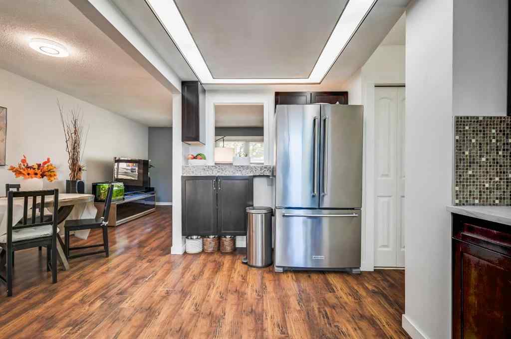 MLS® A2269350 - 828 Queensland Drive SE in Queensland Calgary, Residential