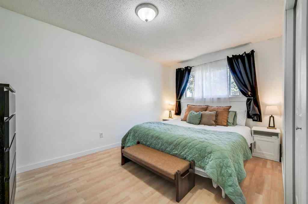 MLS® A2269350 - 828 Queensland Drive SE in Queensland Calgary, Residential