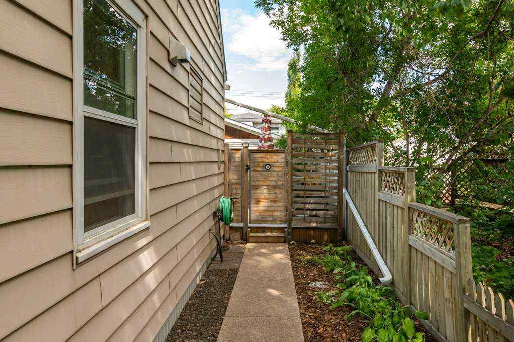 MLS® A2269352 - 224 23 Avenue NE in Tuxedo Park Calgary, Residential