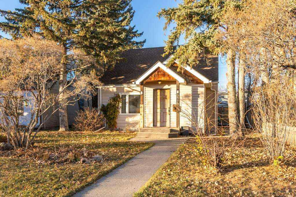 MLS® A2269352 - 224 23 Avenue NE in Tuxedo Park Calgary, Residential