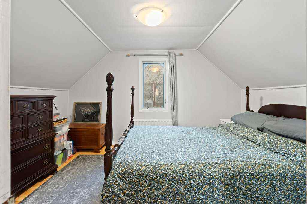 MLS® A2269352 - 224 23 Avenue NE in Tuxedo Park Calgary, Residential