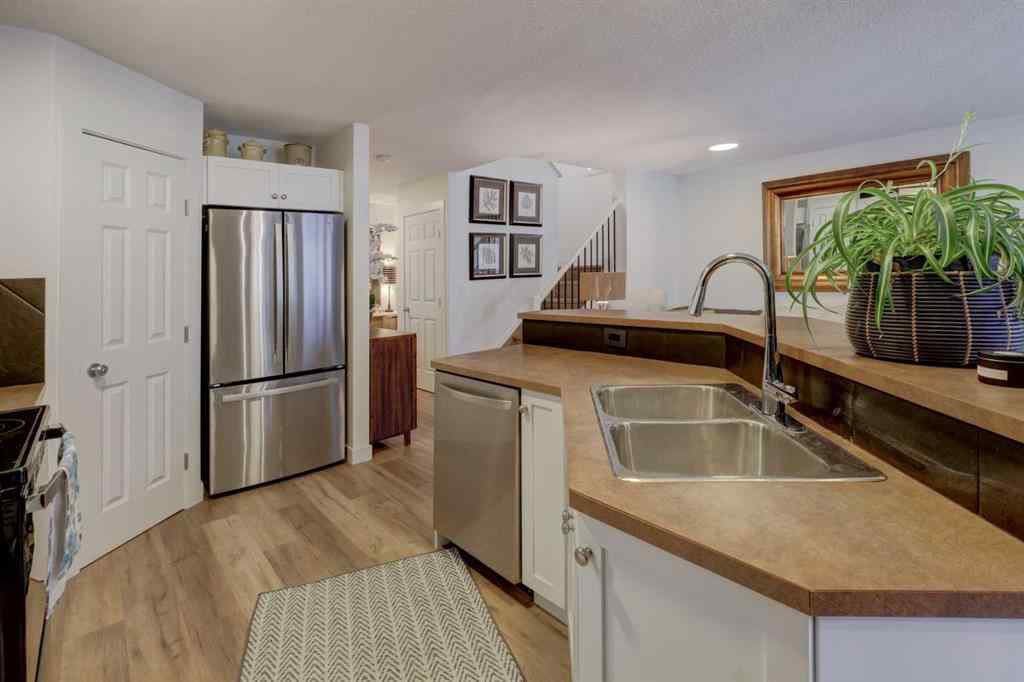 MLS® A2269357 - 90 Royal Crest Point NW in Royal Oak Calgary, Residential