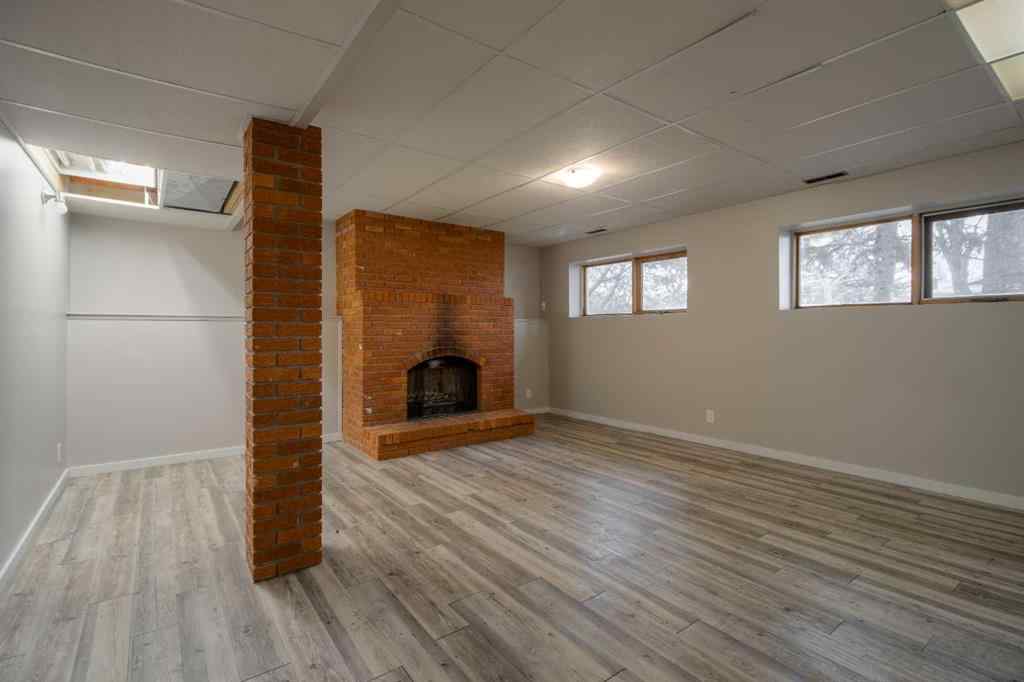 MLS® A2269360 - 49 Simon Fraser Boulevard W in Varsity Village Lethbridge, Residential