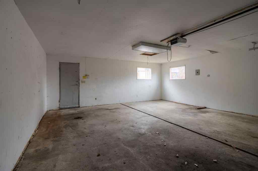 MLS® A2269360 - 49 Simon Fraser Boulevard W in Varsity Village Lethbridge, Residential