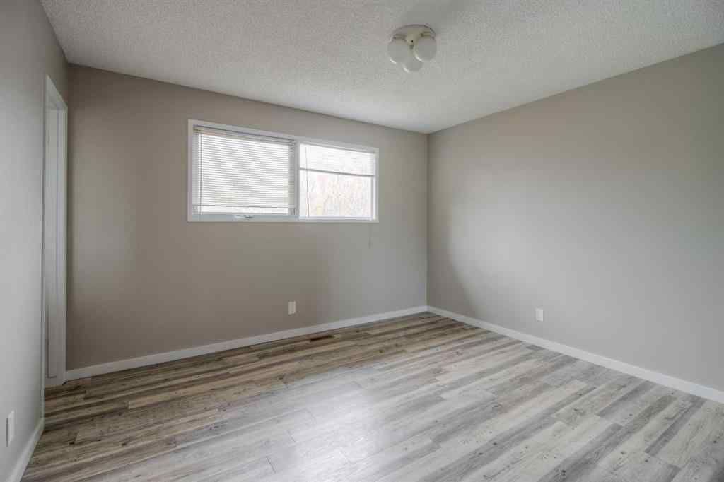 MLS® A2269360 - 49 Simon Fraser Boulevard W in Varsity Village Lethbridge, Residential