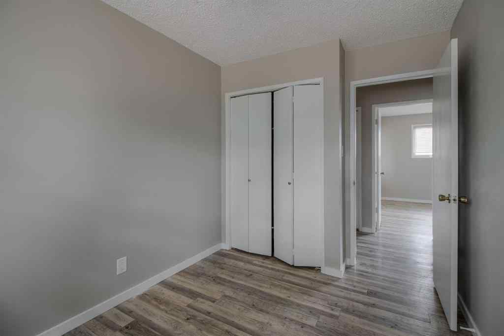 MLS® A2269360 - 49 Simon Fraser Boulevard W in Varsity Village Lethbridge, Residential