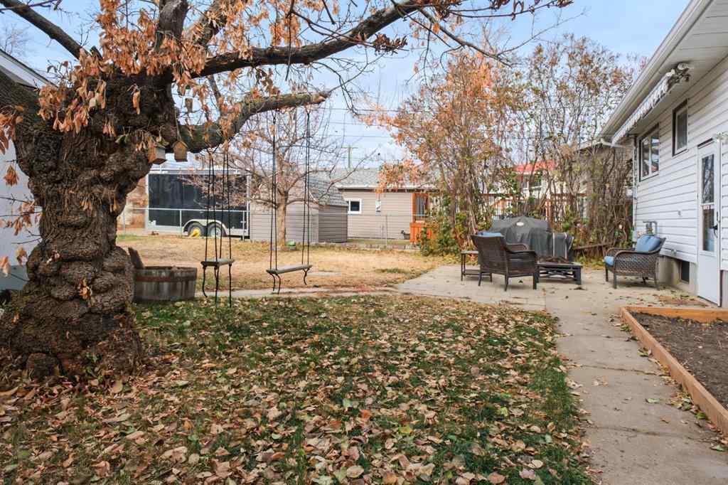 MLS&reg; # A2269364 - 4916 47 Street  in Downtown East Stettler, Residential Open Houses