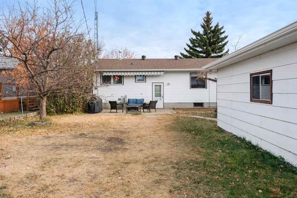 MLS&reg; # A2269364 - 4916 47 Street  in Downtown East Stettler, Residential Open Houses