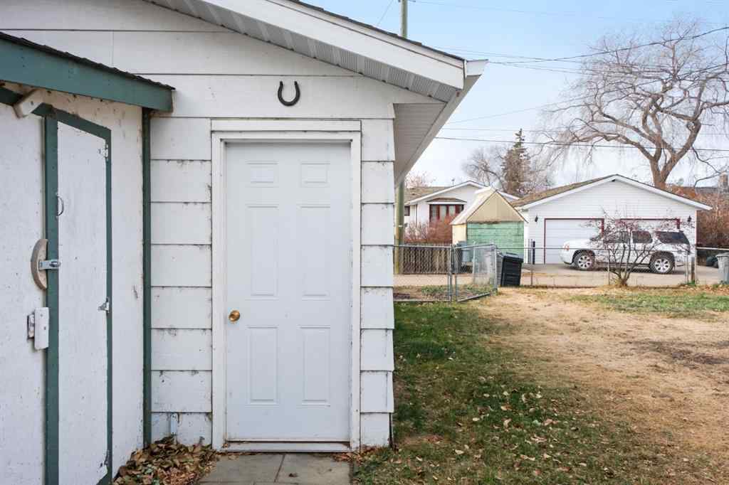 MLS&reg; # A2269364 - 4916 47 Street  in Downtown East Stettler, Residential Open Houses