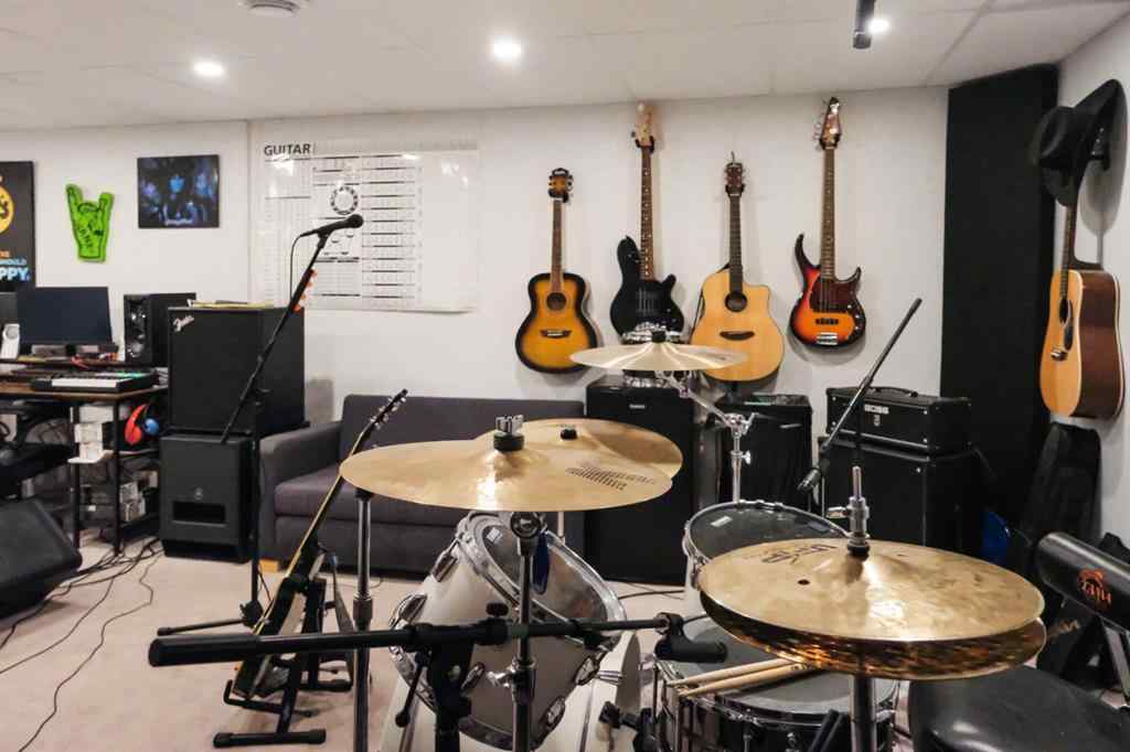 MLS&reg; # A2269364 - 4916 47 Street  in Downtown East Stettler, Residential Open Houses