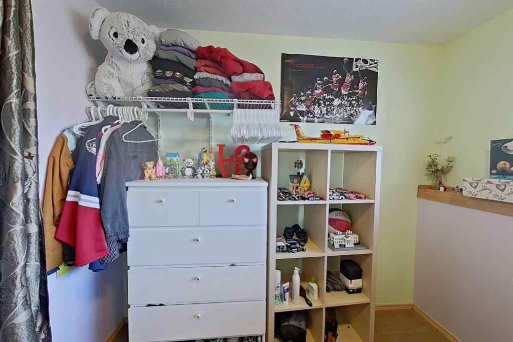 MLS&reg; # A2269365 - 145 Blackfoot Circle W in Indian Battle Heights Lethbridge, Residential Open Houses