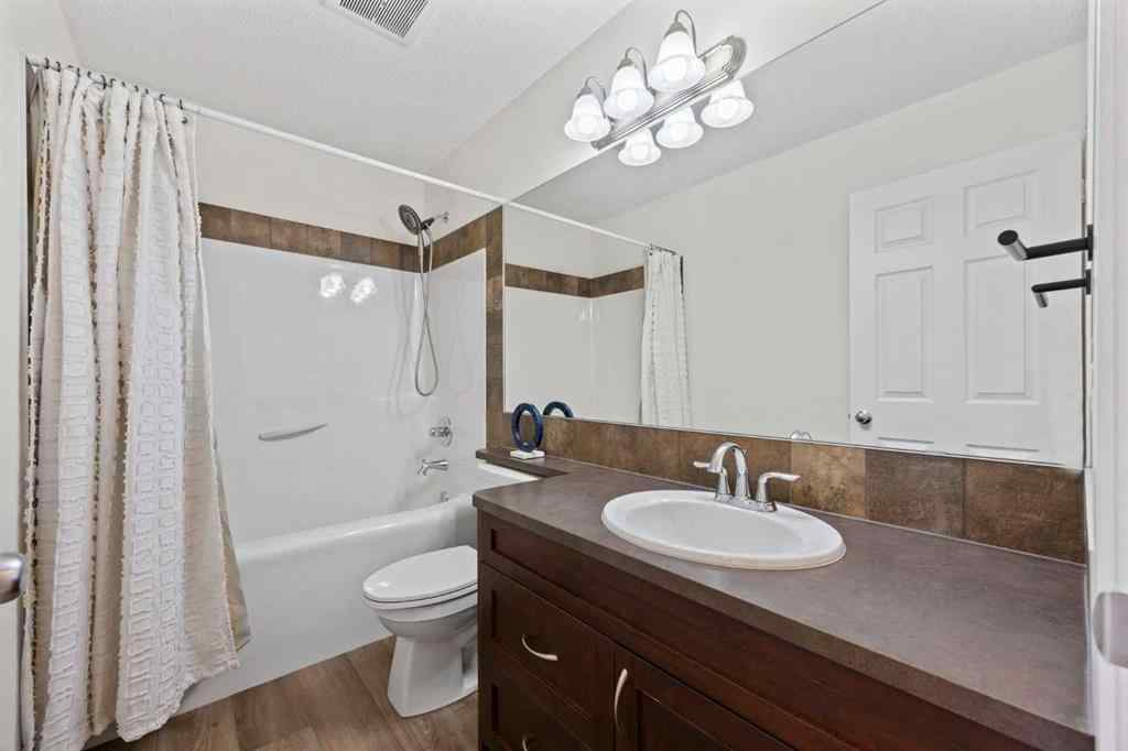 MLS® A2269366 - 8 Brightoncrest Way SE in New Brighton Calgary, Residential