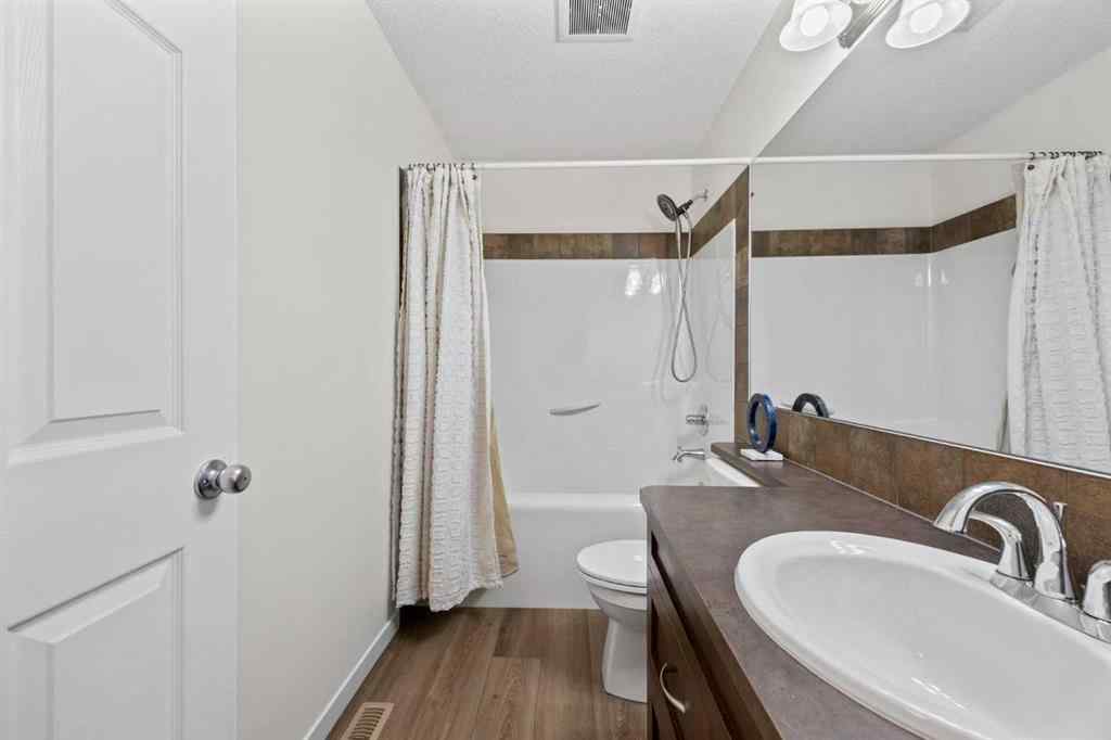 MLS® A2269366 - 8 Brightoncrest Way SE in New Brighton Calgary, Residential