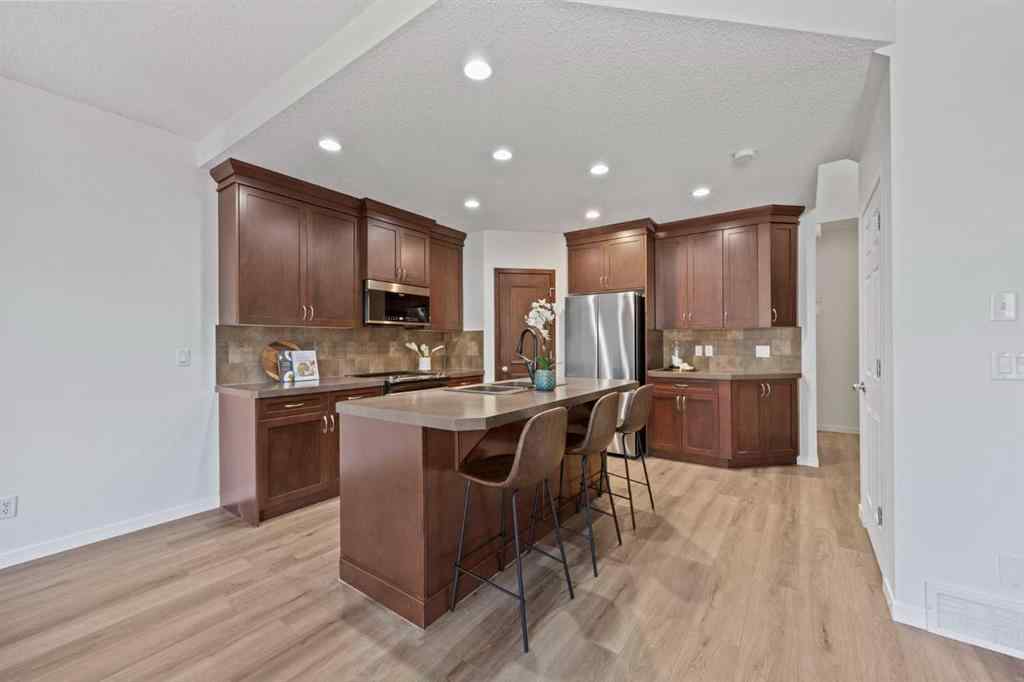 MLS® A2269366 - 8 Brightoncrest Way SE in New Brighton Calgary, Residential