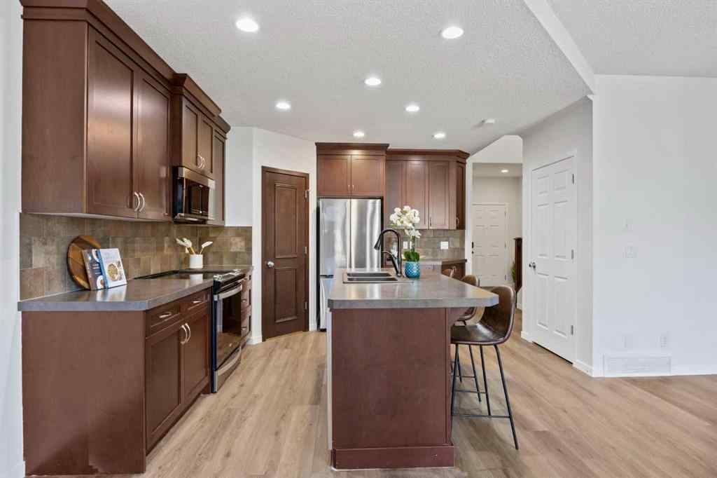 MLS® A2269366 - 8 Brightoncrest Way SE in New Brighton Calgary, Residential