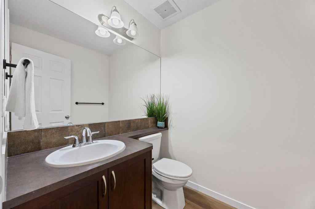 MLS® A2269366 - 8 Brightoncrest Way SE in New Brighton Calgary, Residential