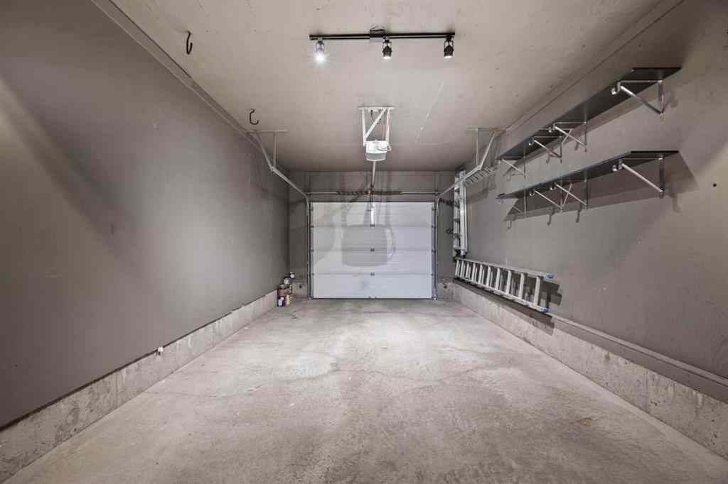 MLS® A2269366 - 8 Brightoncrest Way SE in New Brighton Calgary, Residential