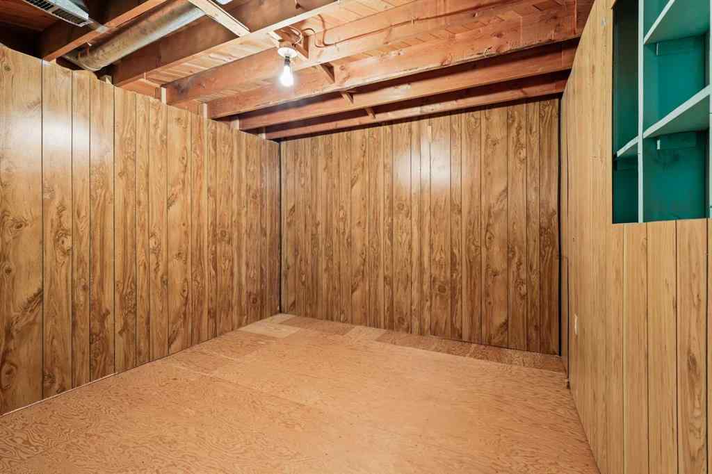 MLS&reg; # A2269369 - 3504 Button Road NW in Brentwood Calgary, Residential Open Houses