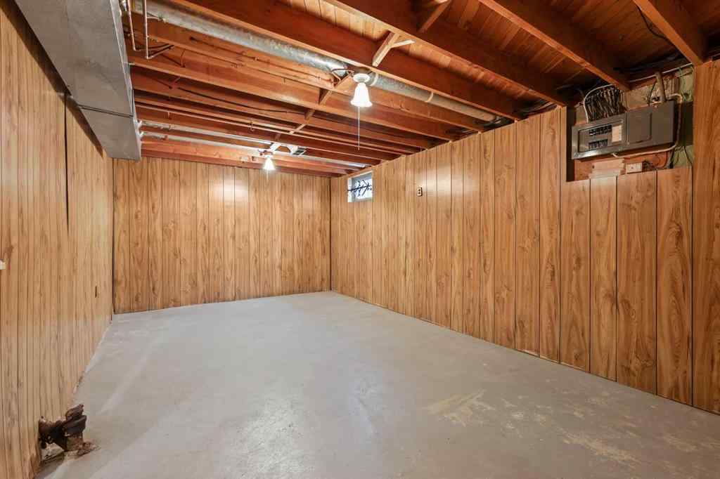 MLS&reg; # A2269369 - 3504 Button Road NW in Brentwood Calgary, Residential Open Houses