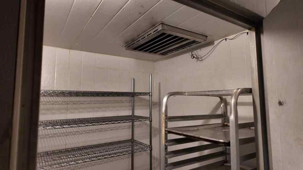 MLS® # A2269372 - 3829 Bow Trail SW in Rosscarrock Calgary, Commercial Open Houses