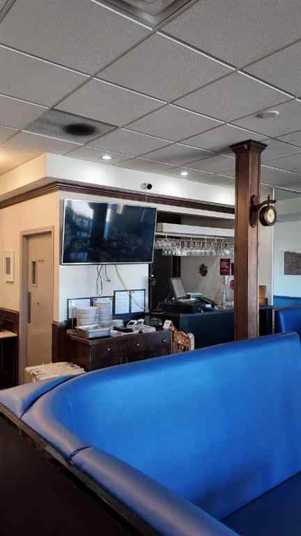 MLS® # A2269372 - 3829 Bow Trail SW in Rosscarrock Calgary, Commercial Open Houses