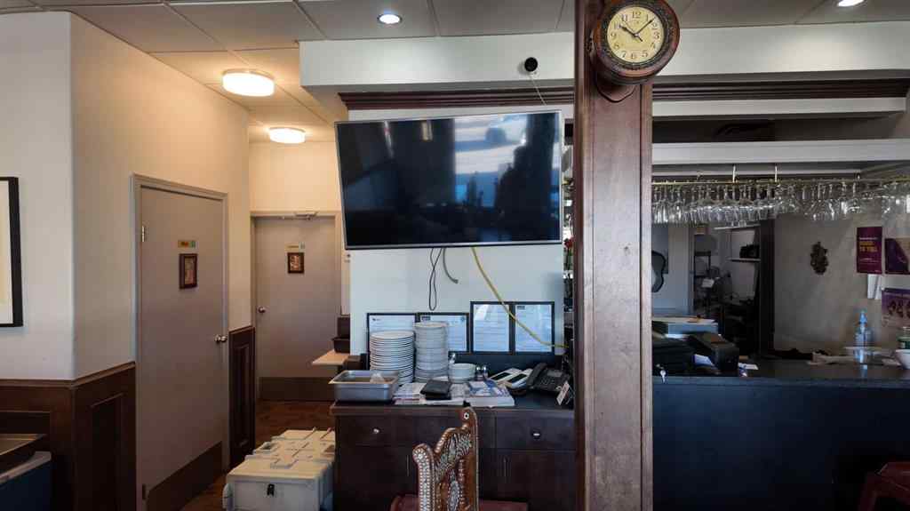 MLS® # A2269372 - 3829 Bow Trail SW in Rosscarrock Calgary, Commercial Open Houses