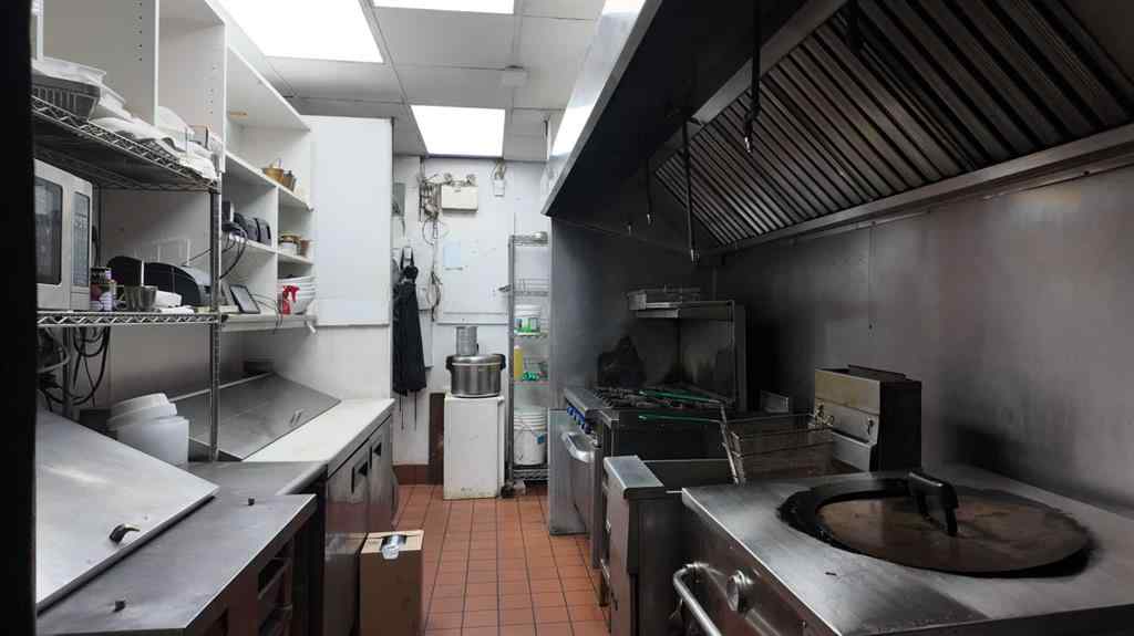 MLS® # A2269372 - 3829 Bow Trail SW in Rosscarrock Calgary, Commercial Open Houses