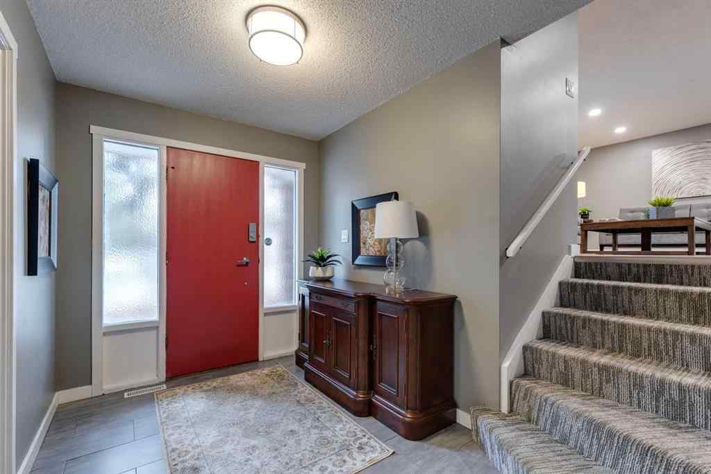 MLS® A2269374 - 4023 Varmoor Road NW in Varsity Calgary, Residential