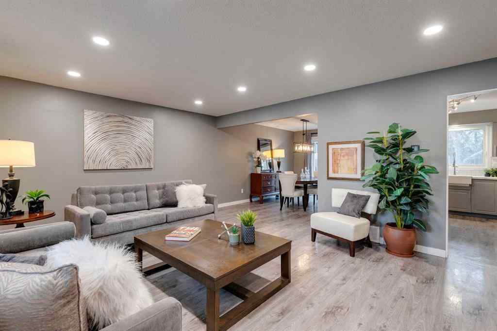 MLS® A2269374 - 4023 Varmoor Road NW in Varsity Calgary, Residential