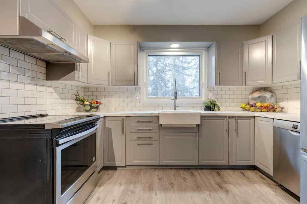 MLS® A2269374 - 4023 Varmoor Road NW in Varsity Calgary, Residential