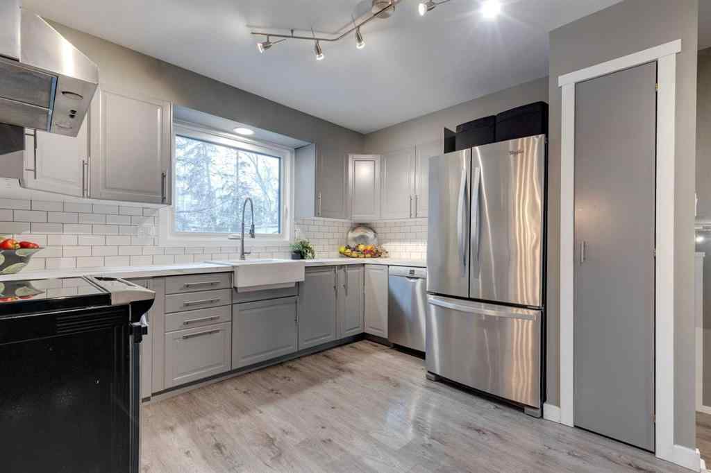 MLS® A2269374 - 4023 Varmoor Road NW in Varsity Calgary, Residential