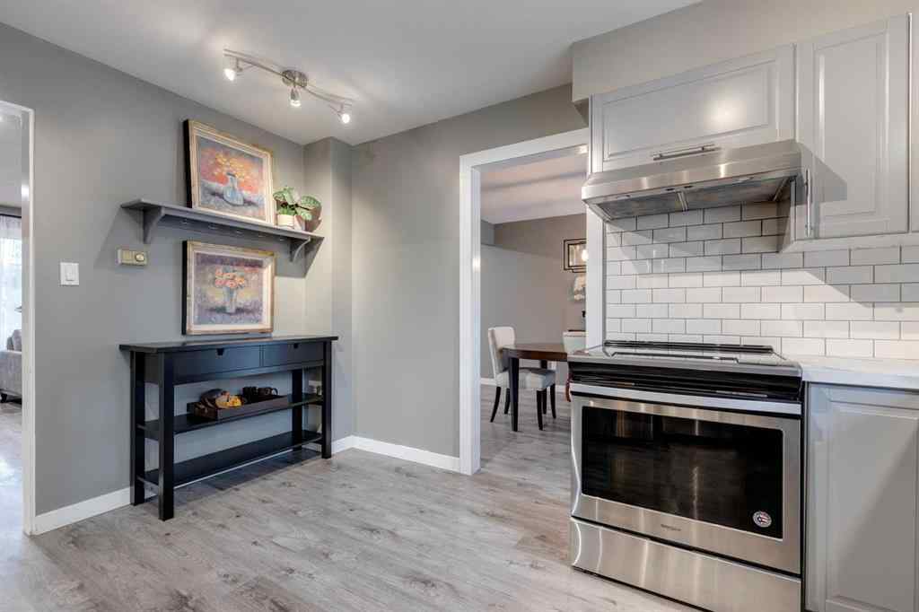 MLS® A2269374 - 4023 Varmoor Road NW in Varsity Calgary, Residential