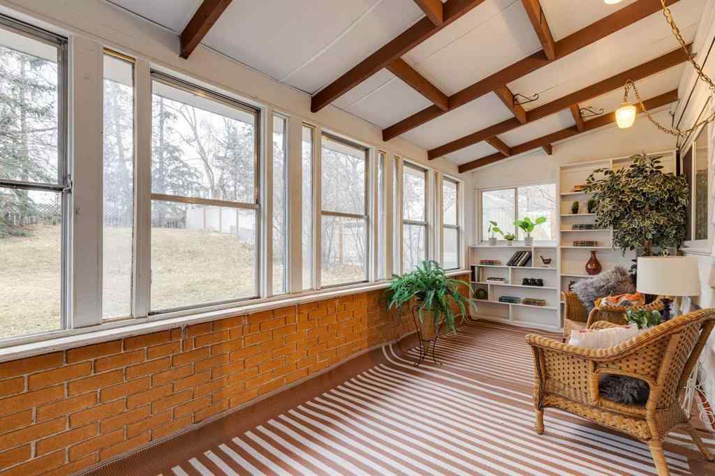 MLS® A2269374 - 4023 Varmoor Road NW in Varsity Calgary, Residential