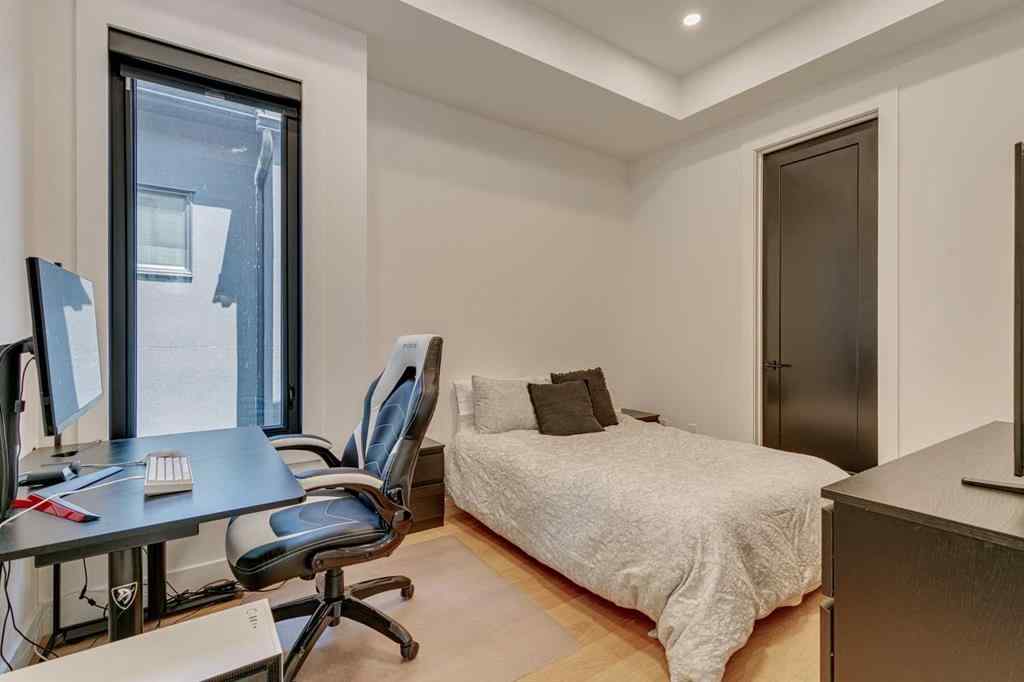 MLS® A2269379 - 2219 32 Street SW in Killarney/Glengarry Calgary, Residential