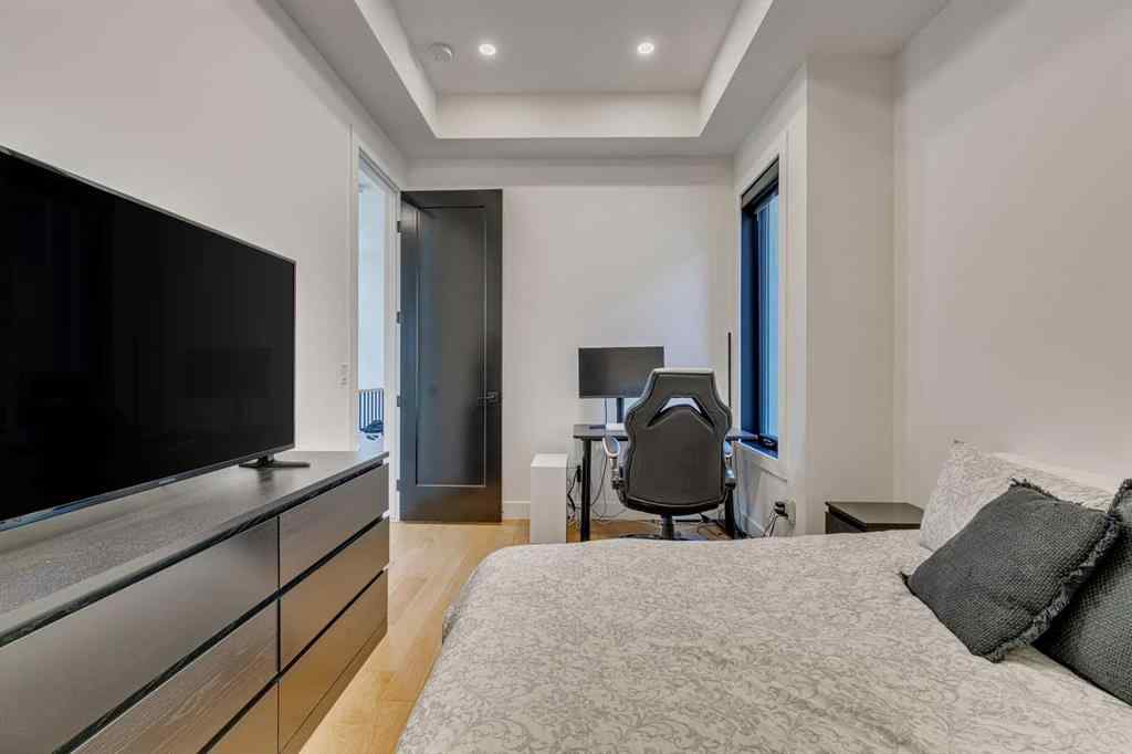 MLS® A2269379 - 2219 32 Street SW in Killarney/Glengarry Calgary, Residential