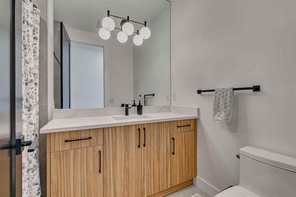 MLS® A2269379 - 2219 32 Street SW in Killarney/Glengarry Calgary, Residential