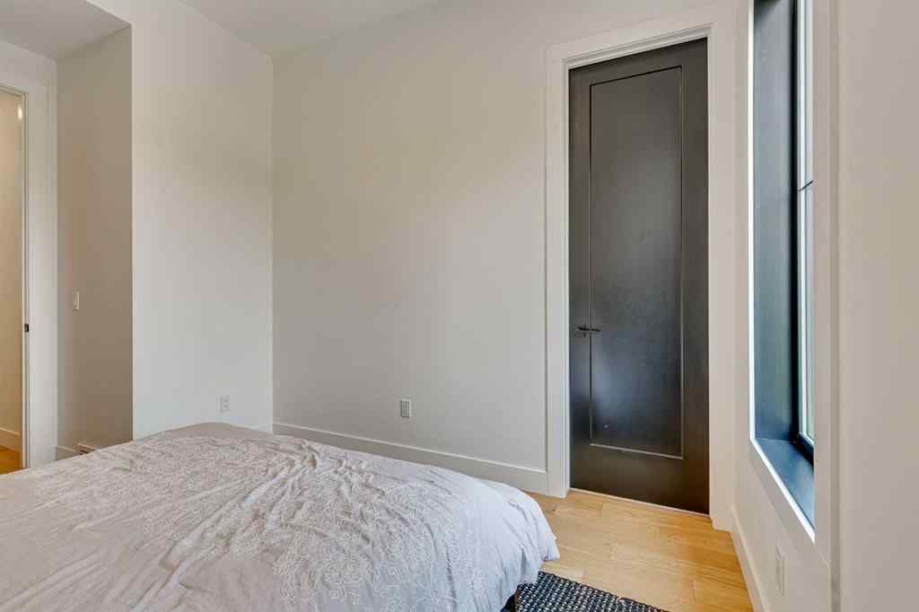 MLS® A2269379 - 2219 32 Street SW in Killarney/Glengarry Calgary, Residential