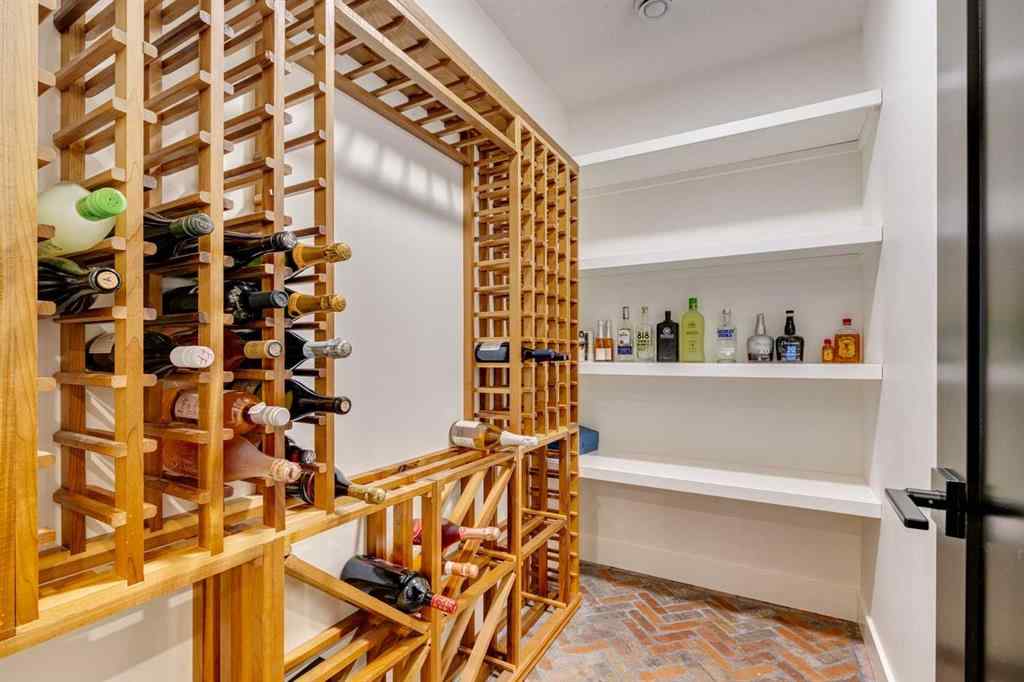 MLS® A2269379 - 2219 32 Street SW in Killarney/Glengarry Calgary, Residential