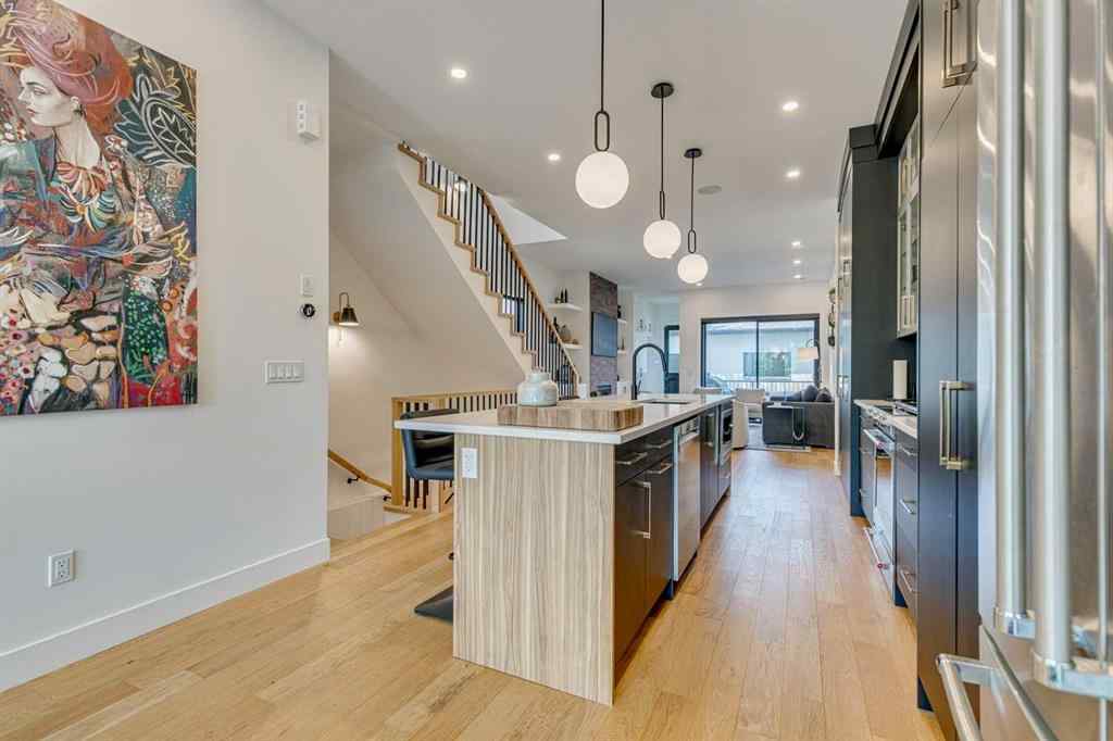 MLS® A2269379 - 2219 32 Street SW in Killarney/Glengarry Calgary, Residential