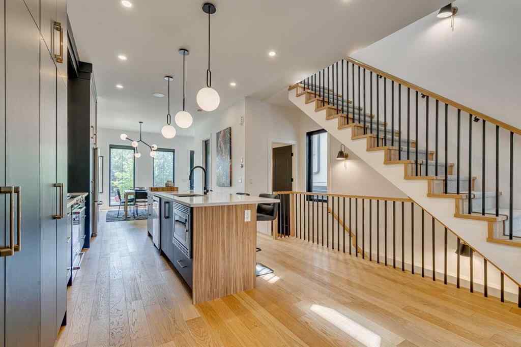 MLS® A2269379 - 2219 32 Street SW in Killarney/Glengarry Calgary, Residential