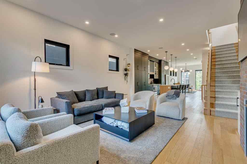 MLS® A2269379 - 2219 32 Street SW in Killarney/Glengarry Calgary, Residential