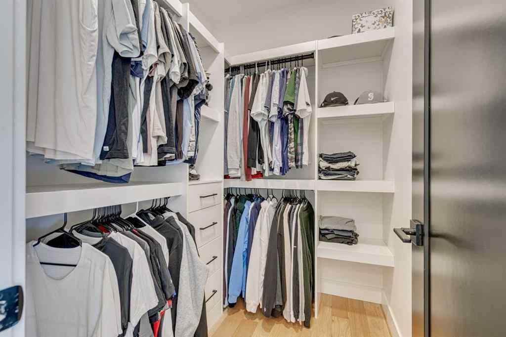 MLS® A2269379 - 2219 32 Street SW in Killarney/Glengarry Calgary, Residential