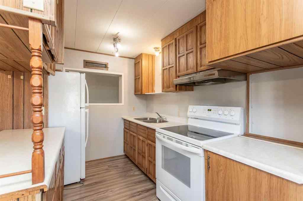 MLS® A2269385 - 7 Parkland Acres  in Parkland Trailer Park Lacombe, Mobile