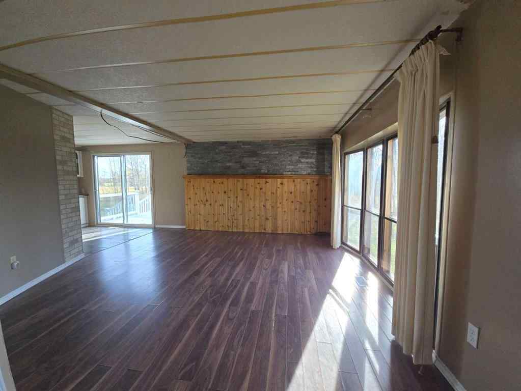 MLS® A2269386 - 464051 Range Road 41   in NONE Winfield, Agri-Business