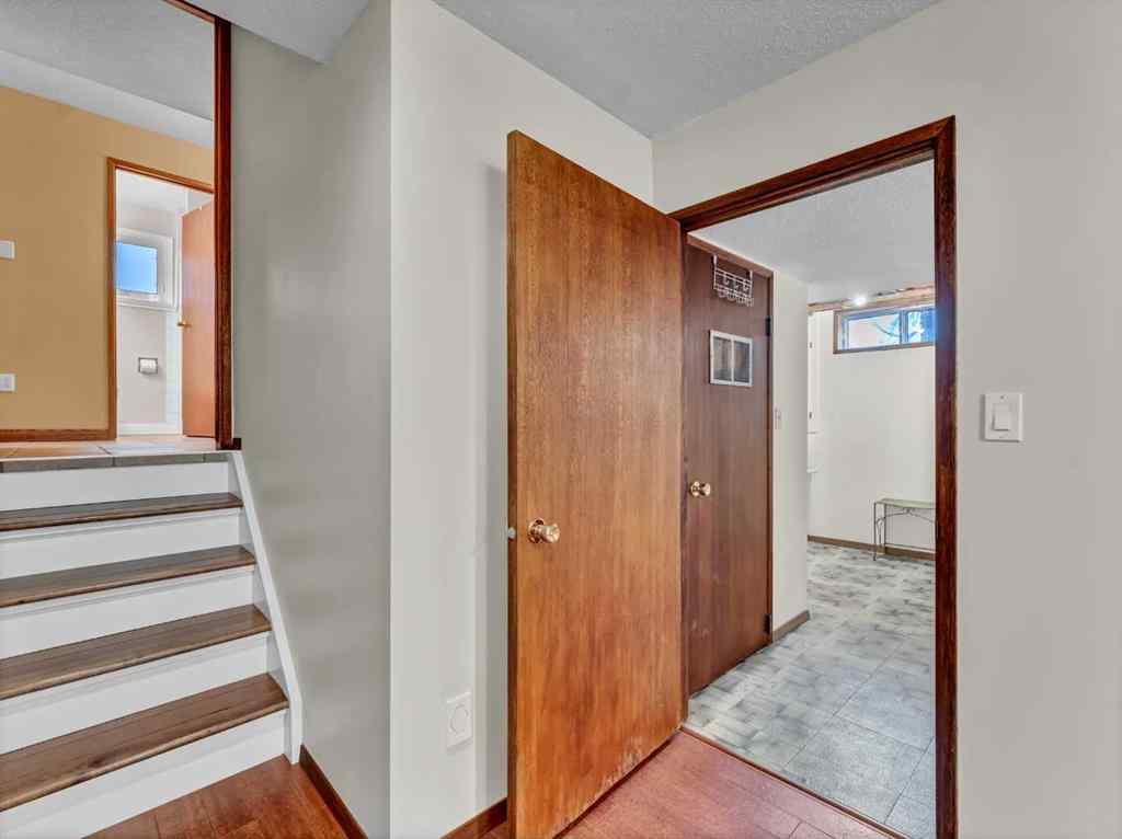 MLS&reg; # A2269389 - 1935 3 Avenue NE in Northeast Crescent Heights Medicine Hat, Residential Open Houses