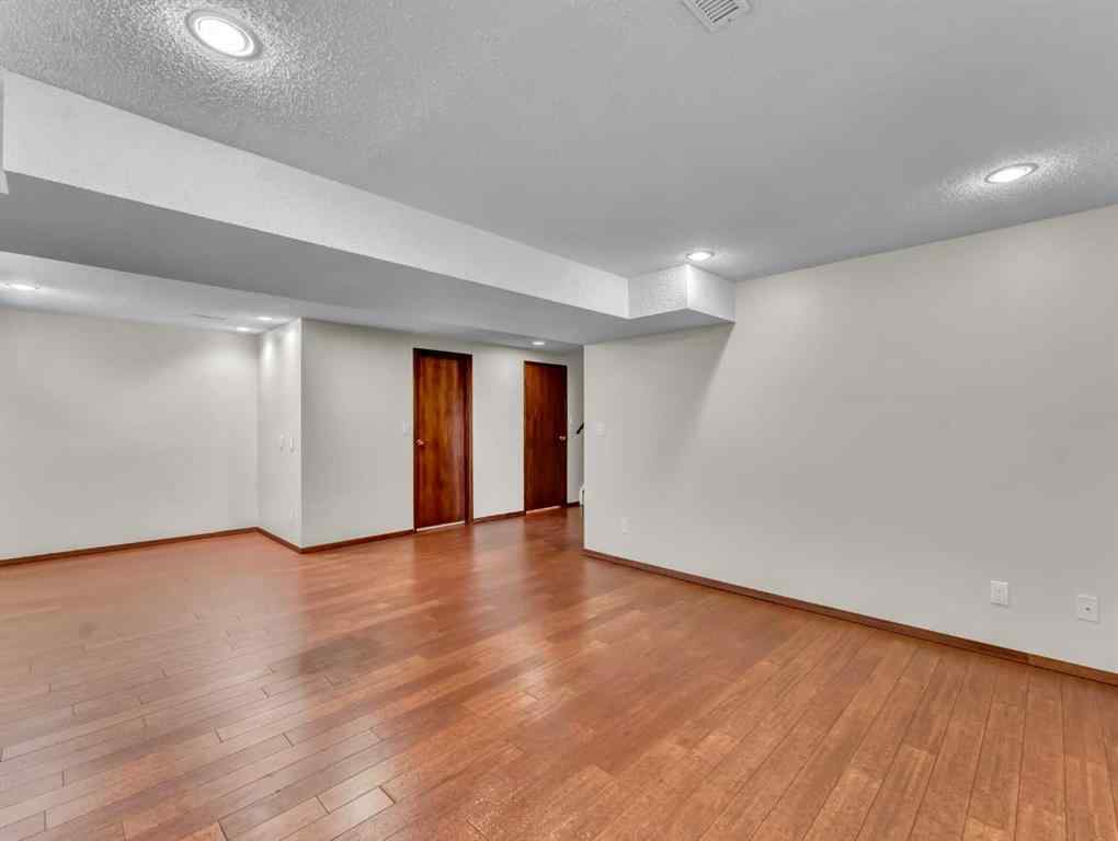 MLS&reg; # A2269389 - 1935 3 Avenue NE in Northeast Crescent Heights Medicine Hat, Residential Open Houses