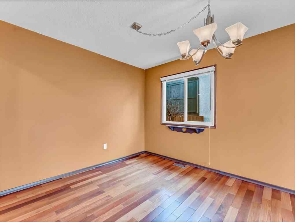 MLS&reg; # A2269389 - 1935 3 Avenue NE in Northeast Crescent Heights Medicine Hat, Residential Open Houses