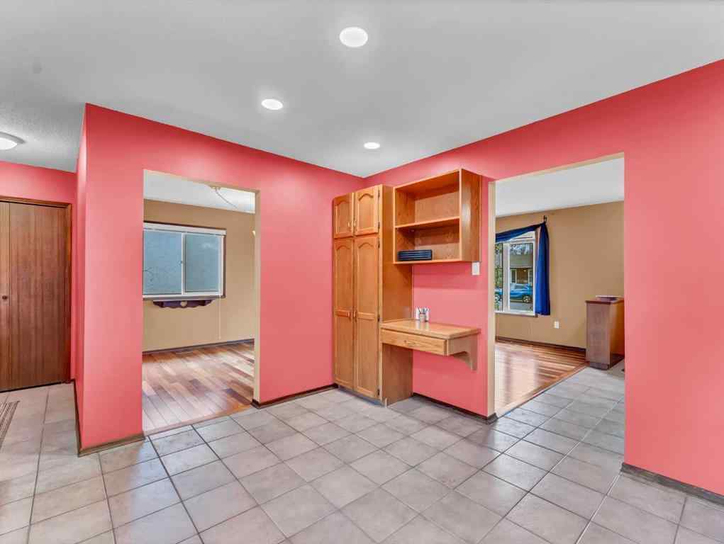 MLS&reg; # A2269389 - 1935 3 Avenue NE in Northeast Crescent Heights Medicine Hat, Residential Open Houses