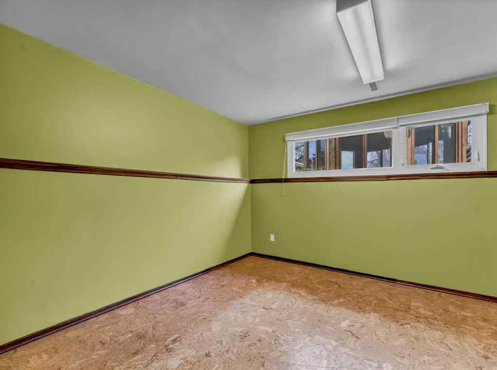 MLS&reg; # A2269389 - 1935 3 Avenue NE in Northeast Crescent Heights Medicine Hat, Residential Open Houses