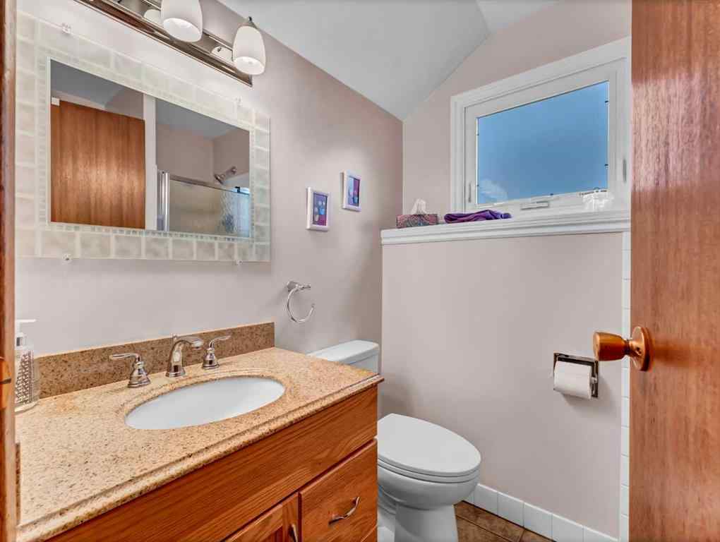 MLS&reg; # A2269389 - 1935 3 Avenue NE in Northeast Crescent Heights Medicine Hat, Residential Open Houses